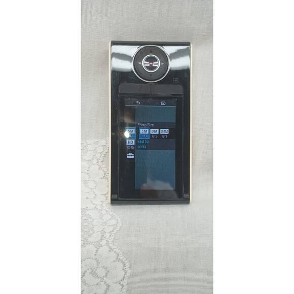 Sony Bloggie MHS-FS1 (4 GB) Hard Drive Camcorder Mobile HD Snap Camera Tested - Picture 11 of 11